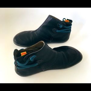 Camper PEU ankle boots